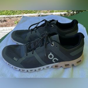Cloudflow Rock Running Shoe